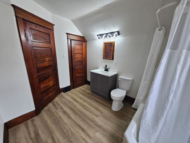 Foto del edificio - 318 8th St