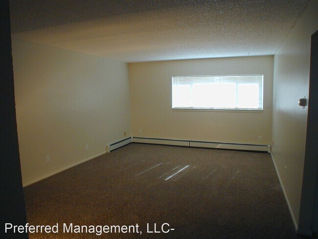 Building Photo - 116 Camelot Ct