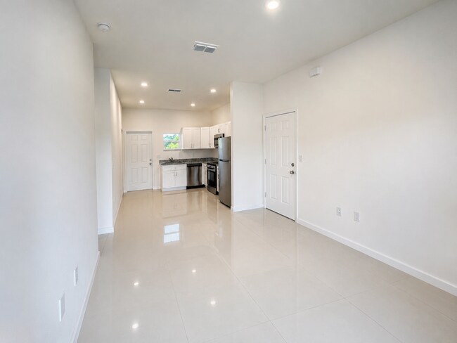 Building Photo - Beautiful Brand new house for rent, Lehigh Acres