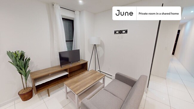 Foto del edificio - Room in Shared 6 bed/3 bath home