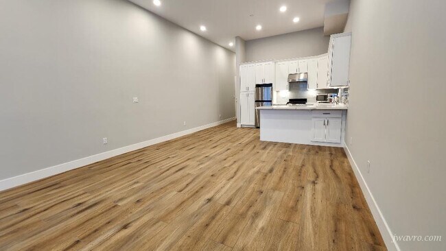 Building Photo - 816 Taraval St