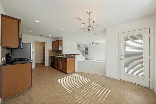 Building Photo - 3500 Savage Springs Dr
