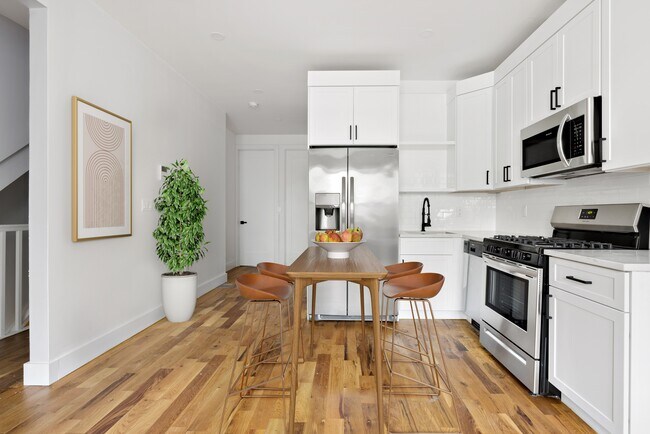 Foto del edificio - 480 Chauncey St