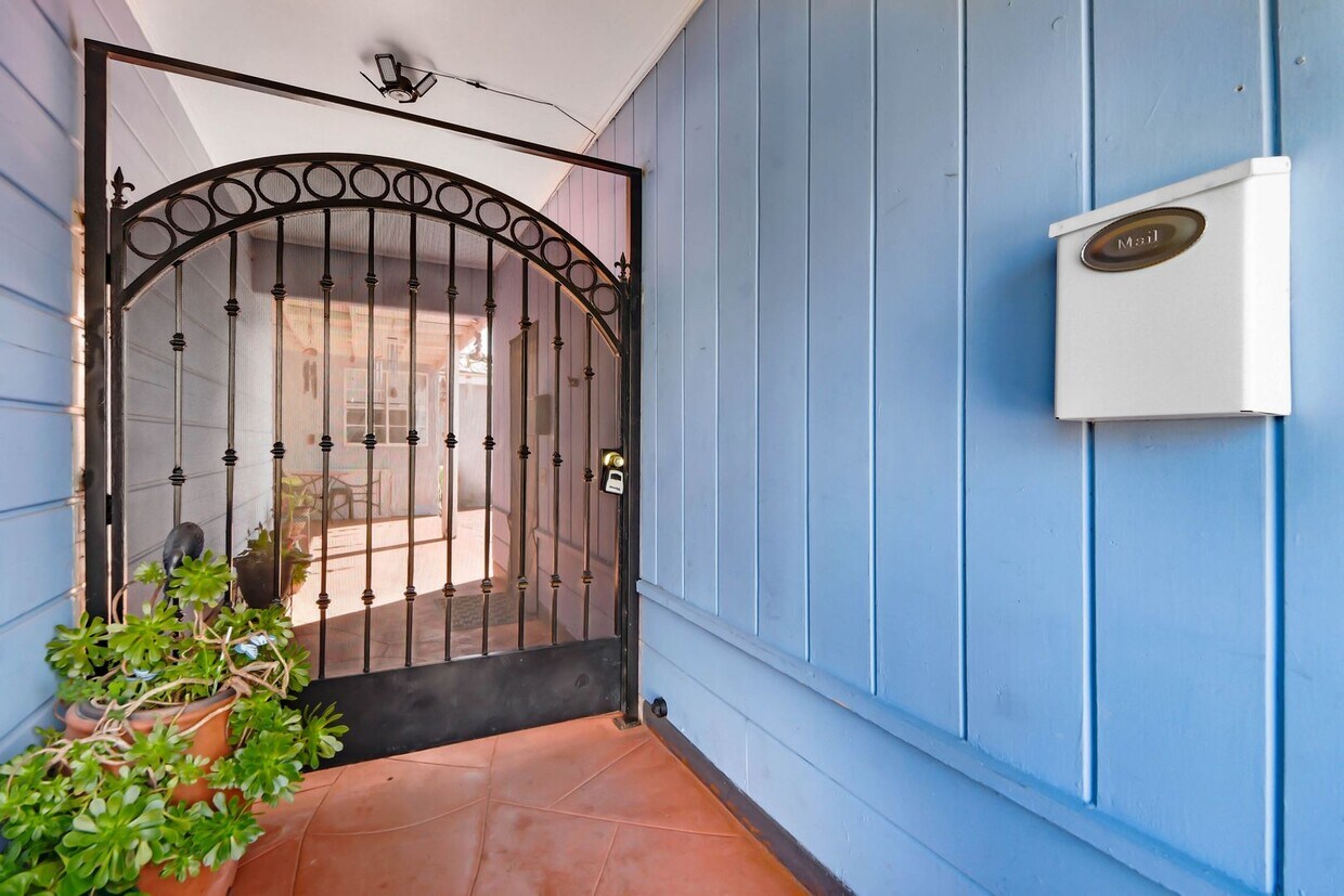 Primary Photo - Single Level 2 bedroom 1 bath ADU for leas...