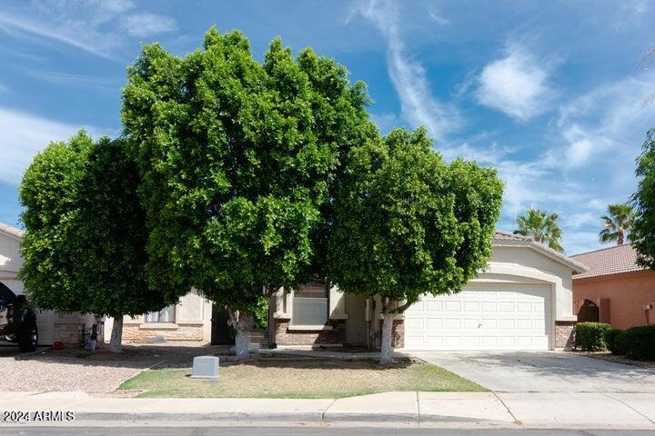 Primary Photo - 8720 E Nopal Cir