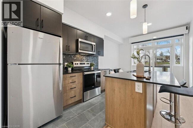 Building Photo - 31 Mill St