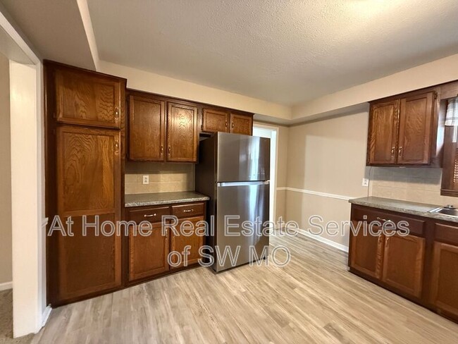 Building Photo - 1312 Walnut Lawn Ct