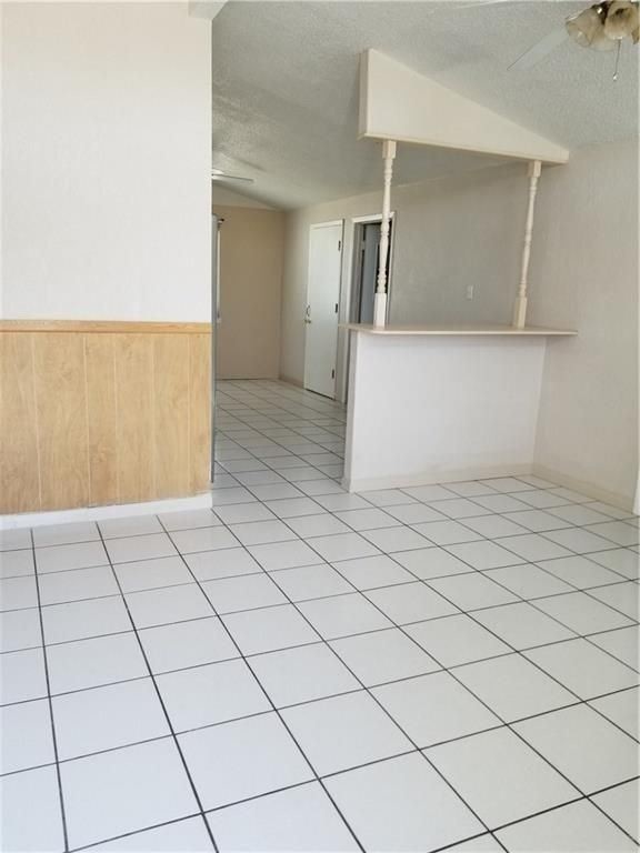 Foto del edificio - 4 br, 2 bath House - 412 Kelvin Ave