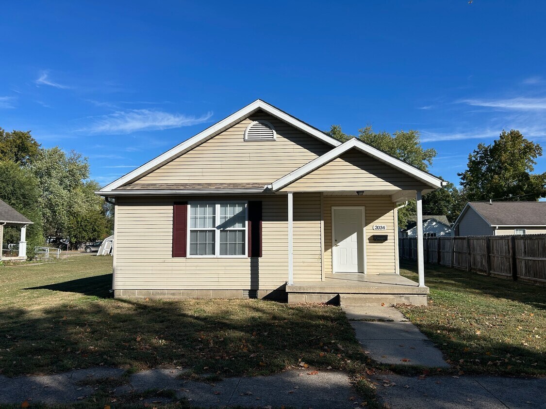 Foto principal - 2034 5th Ave