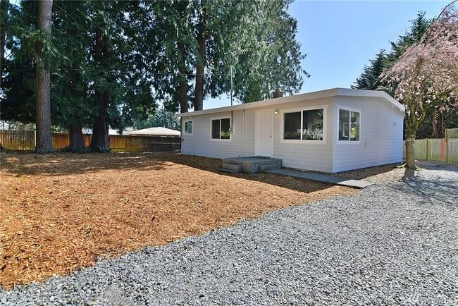 Photo - 19226 Filbert Rd House