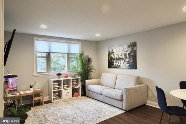 Foto del edificio - 829 Spruce St