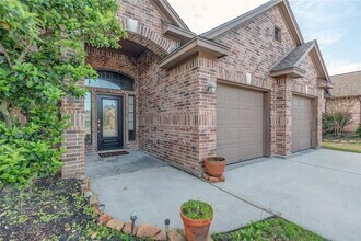 Building Photo - 14333 S Summerchase Cir