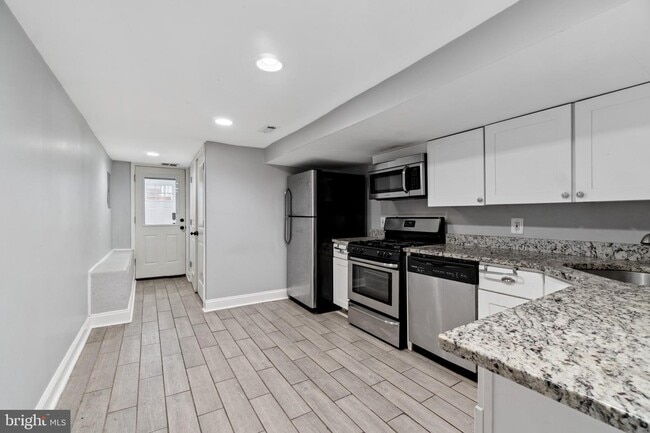 Building Photo - 3416 Toone St