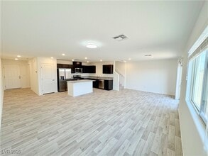 Building Photo - 6002 Swift Lariat St