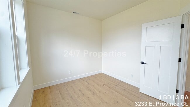 Building Photo - Brand-New 4 BD | 3 BA Home in Newberg