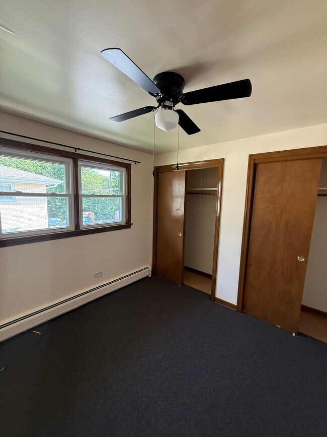 Foto del edificio - 3607 W 120th St