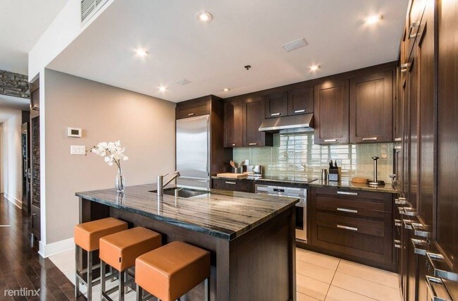 Building Photo - 2 br, 2 bath Condo - 520 Strand St Apt 7