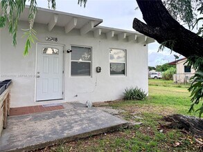 Building Photo - 26741 SW 139th Ave