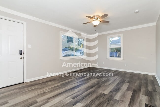 Building Photo - 6918 Marbev Dr