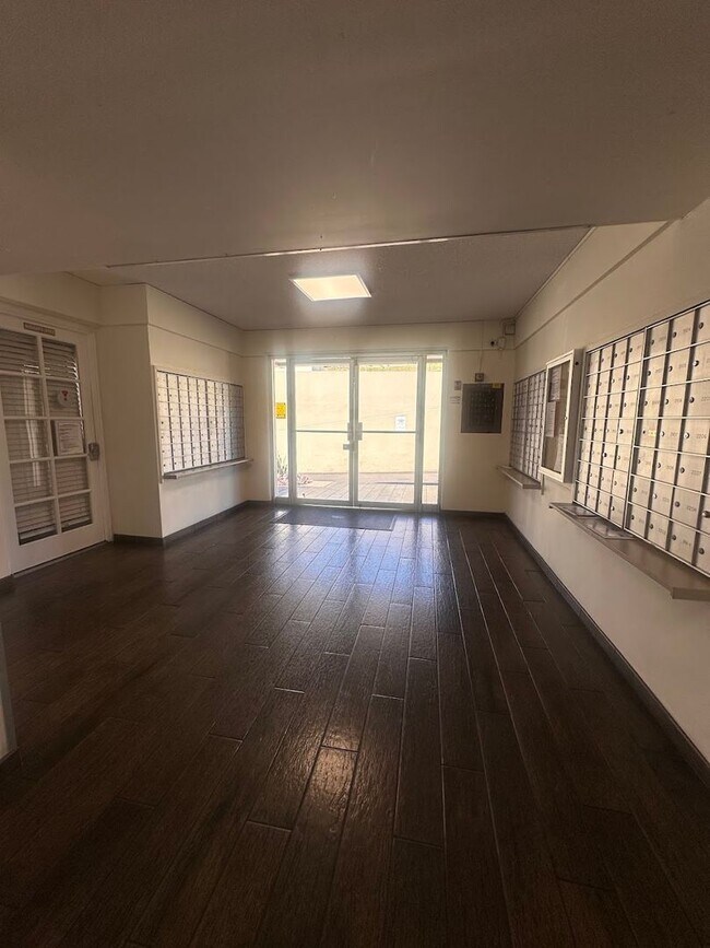 Foto del edificio - MOANALUA CURTIS #1208
