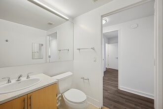 Interior Photo - MODA