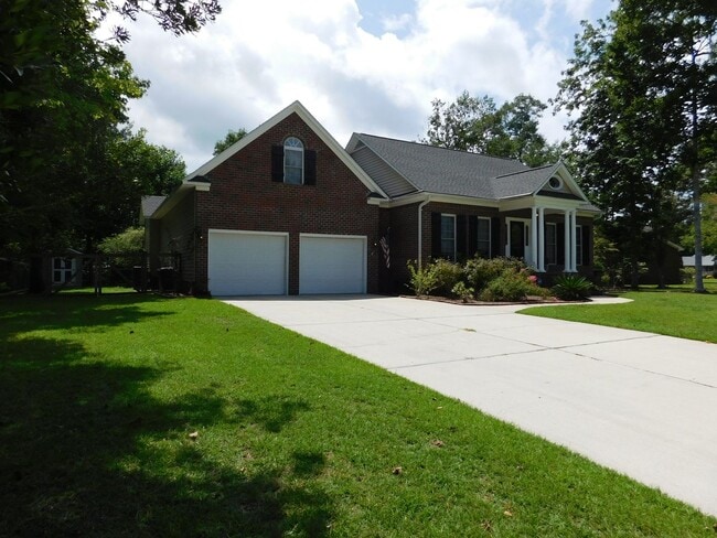 Foto del edificio - 300 Taliaferro Ln