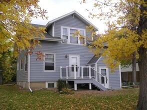 Building Photo - 1727 8th Ave N