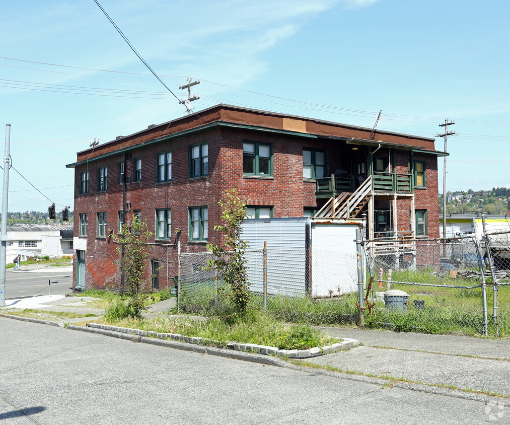 Building Photo - Canal Apartments