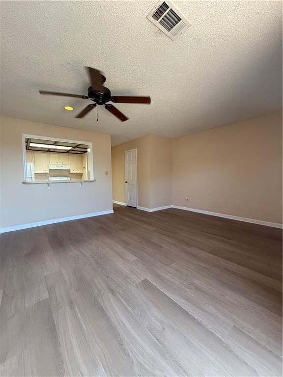 Foto del edificio - 3730 Old Flowery Branch Rd