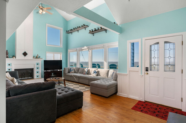 Building Photo - 100 Sea Colony Dr
