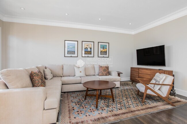 Foto del edificio - 2425 Polk St