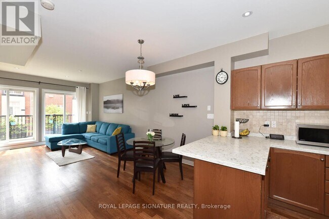 Photo du bâtiment - 3775 St Clair Ave E