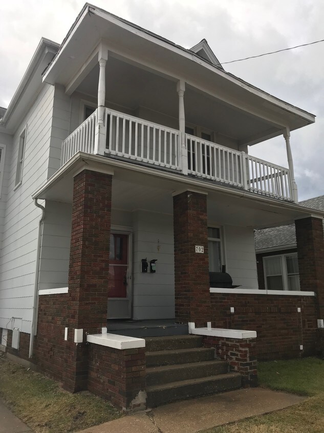 Primary Photo - 702 W Gift Ave