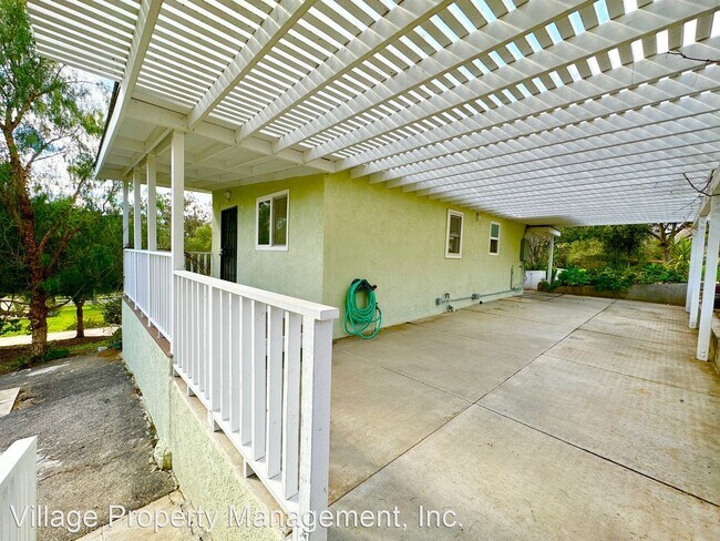 Building Photo - 1 br, 1 bath House - 4045 Reche Road