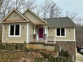 Building Photo - 100 Aquia Bay Ave