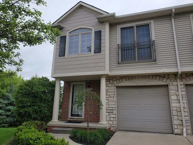 50546 Beechwood Ct, Plymouth Charter Township, MI 48170 Condo for