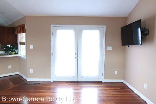 Foto del edificio - 38051 Hughesville Rd