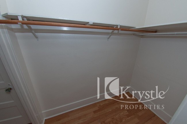 Building Photo - 808 Napa St