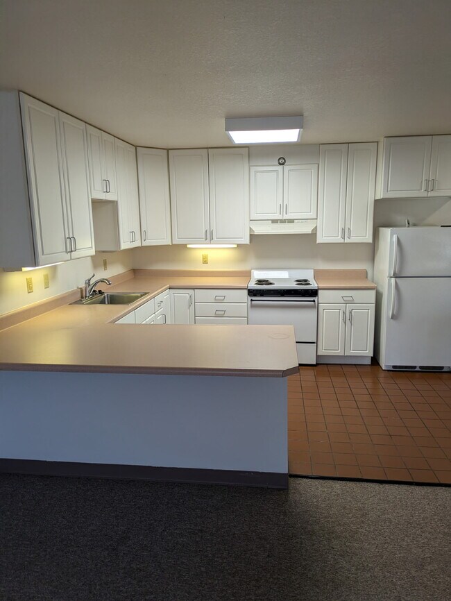 Cocina - 223 S Camp Ave