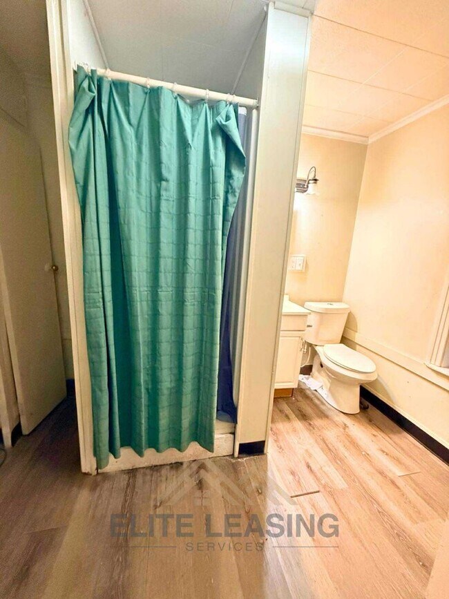 Foto del edificio - 530 SE Fairfax St