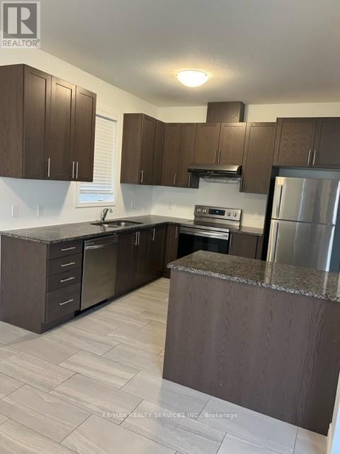 Building Photo - 920 Tartan Ct