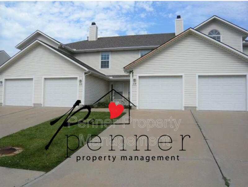 103 NE Dogwood, Oak Grove, MO 64075 Townhouse for Rent in Oak Grove