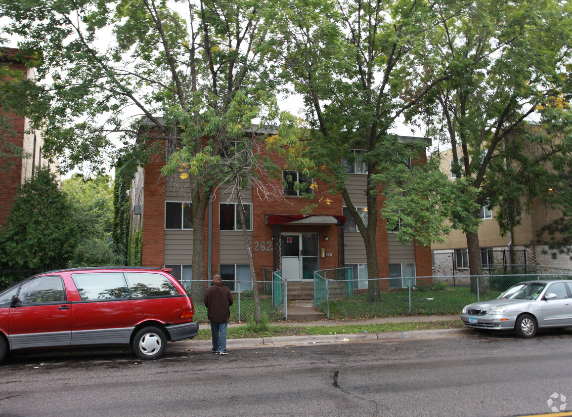 Building Photo - 2625 1st Ave S