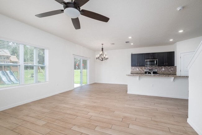 Building Photo - Spacious 5BR House in Gainesville