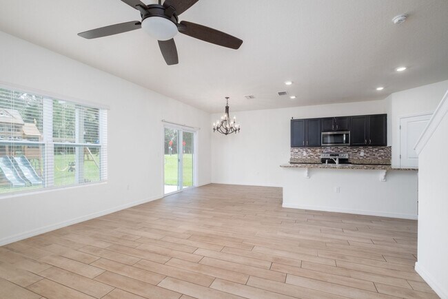 Foto del edificio - Spacious 5BR House in Gainesville