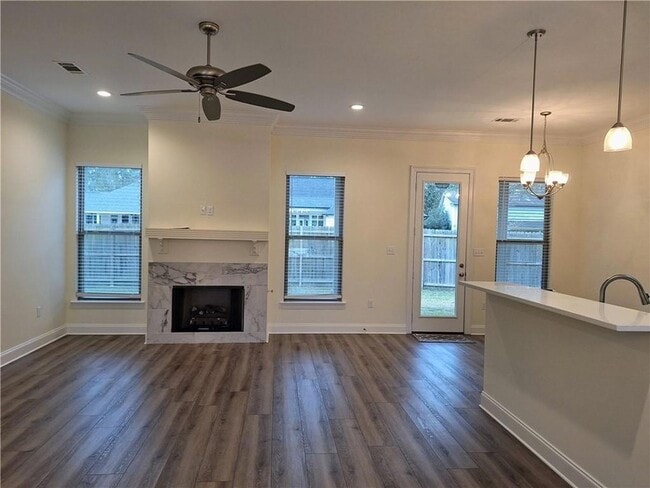 Building Photo - 341 Alan Cir