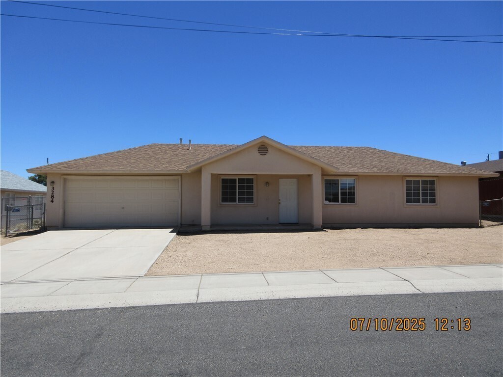 Primary Photo - 3284 N Jewel St