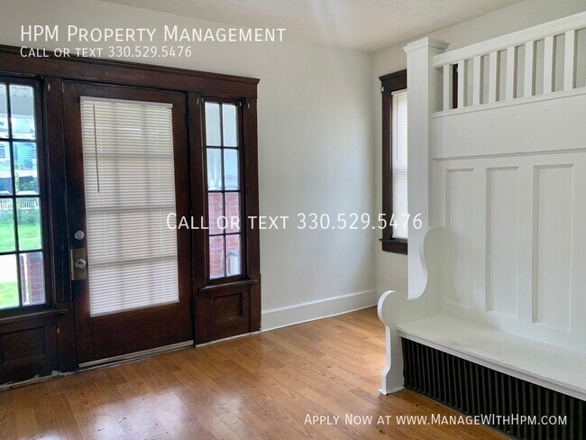 Foto del edificio - 201 Broad Ave NW