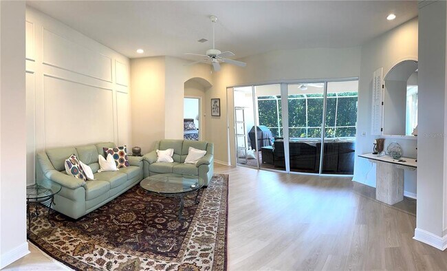 Foto del edificio - 8870 Huntington Pointe Dr
