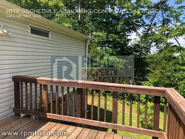 Building Photo - 8463 Reid Farm Rd
